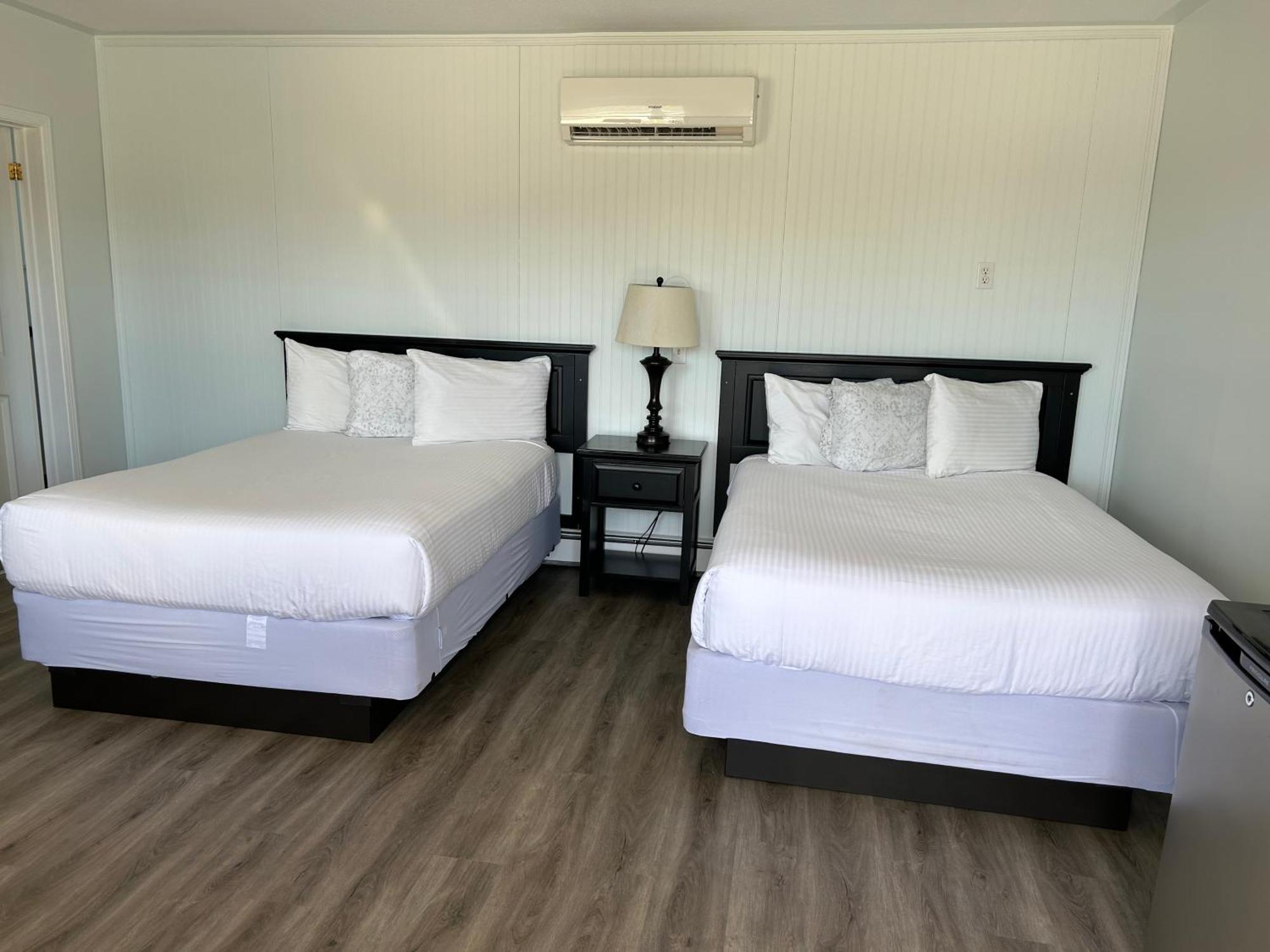 Middleton Motel & Suites Екстериор снимка