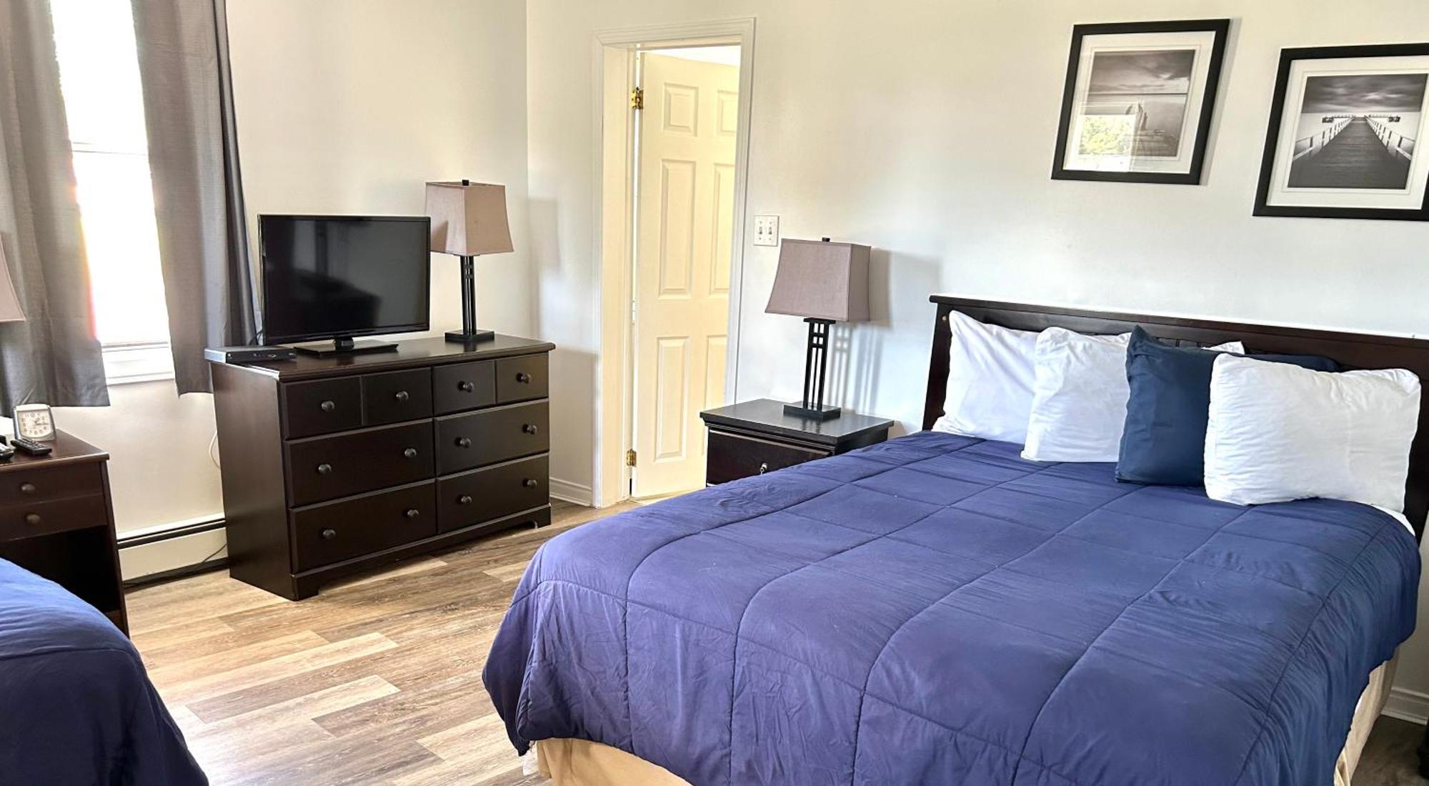 Middleton Motel & Suites Екстериор снимка