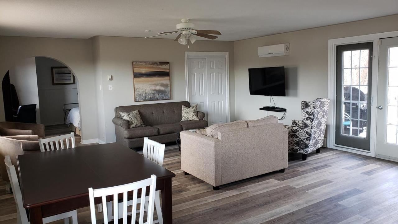 Middleton Motel & Suites Екстериор снимка