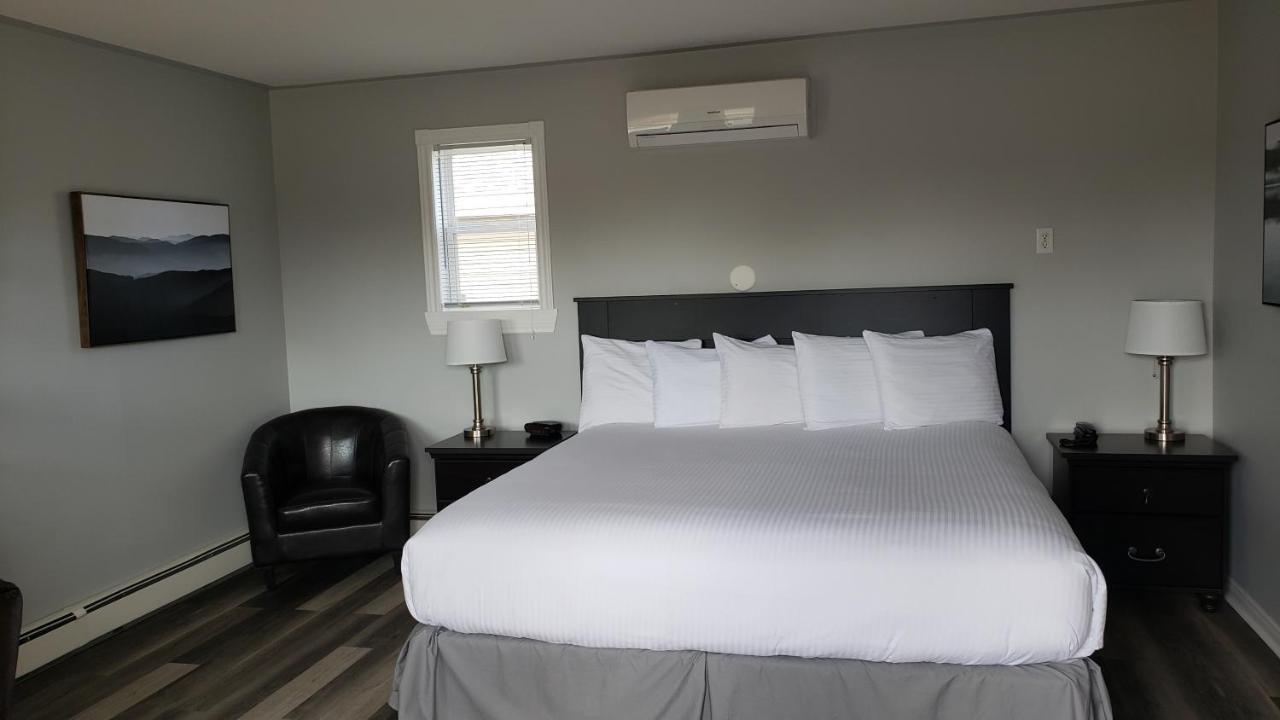 Middleton Motel & Suites Екстериор снимка